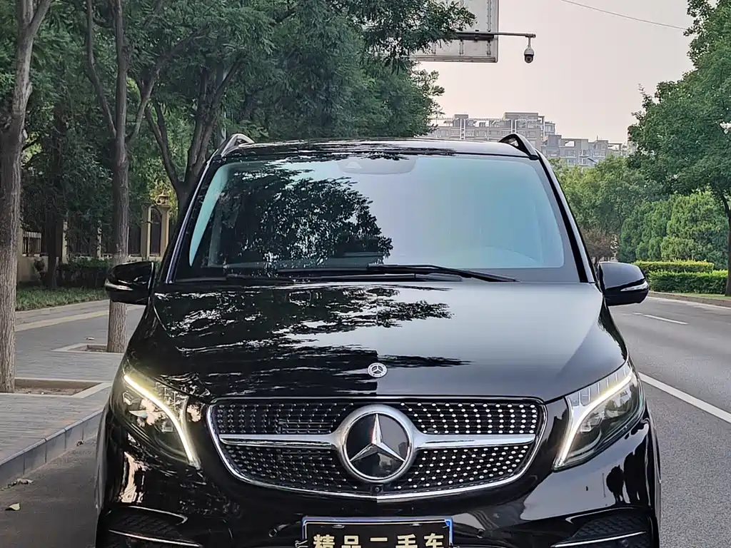 Mercedes-Benz V-Class V 2022 V 260 L Luxury