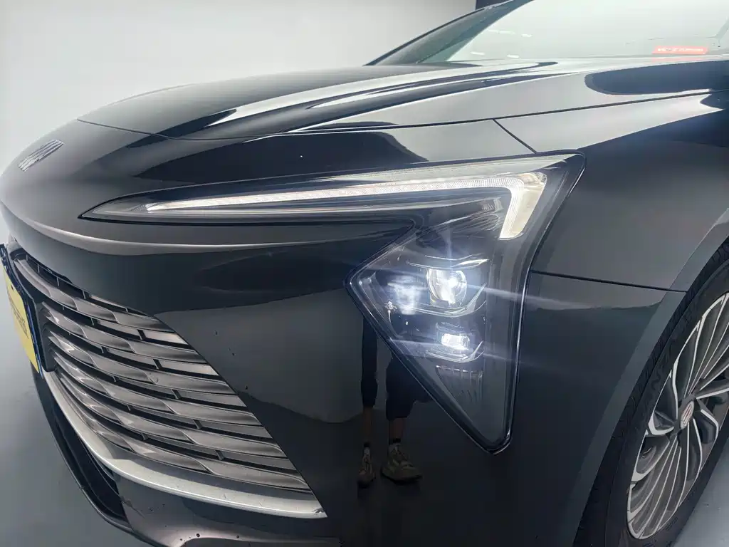 Buick LaCrosse — миниатюра 10