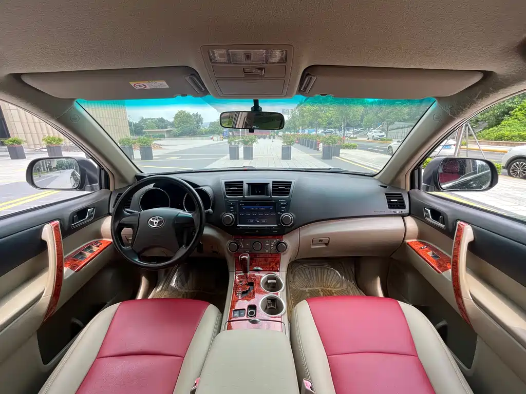 Toyota Highlander 2009 3.5L 7 мест Elite