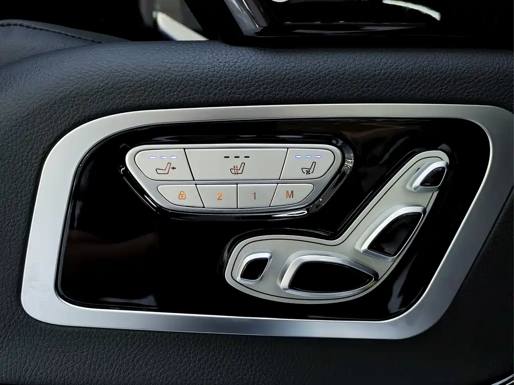 MERCEDES-BENZ V CLASS