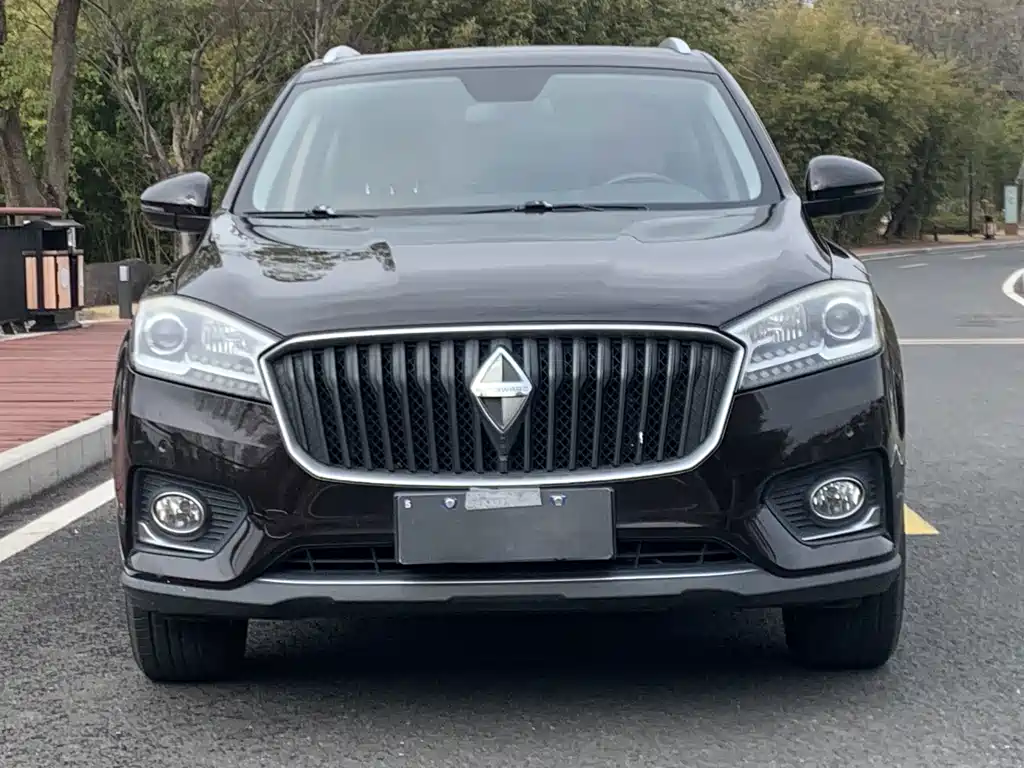 Borgward BX7 — миниатюра 2