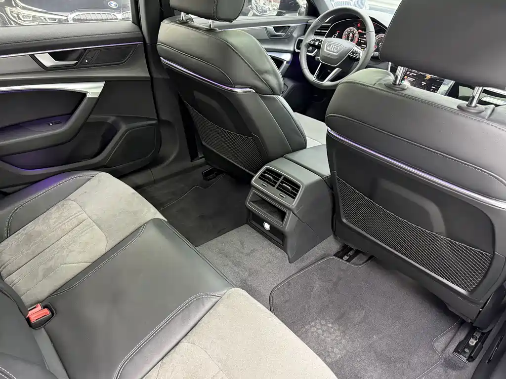 Audi A6L 2021 40 TFSI Luxury
