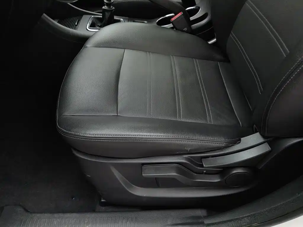 BAIC Senova X65 — миниатюра 20