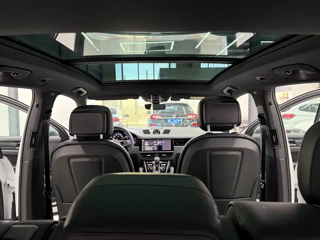 PORSCHE CAYENNE NEW ENERGY