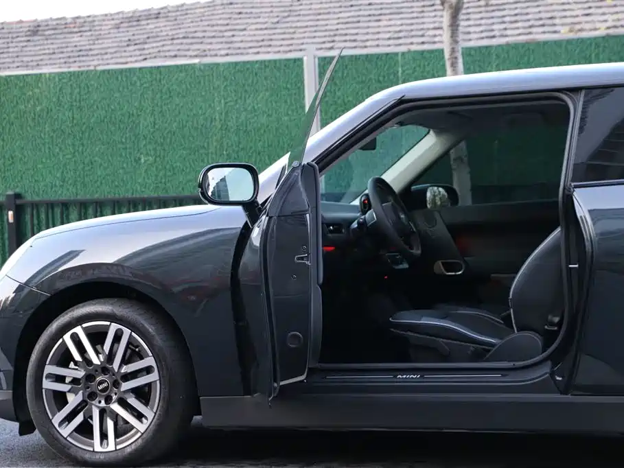 MINI ELECTRIC  COOPER