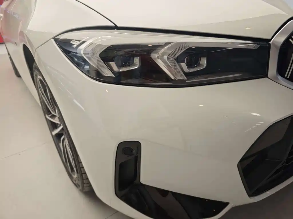 BMW 3 Series — миниатюра 14
