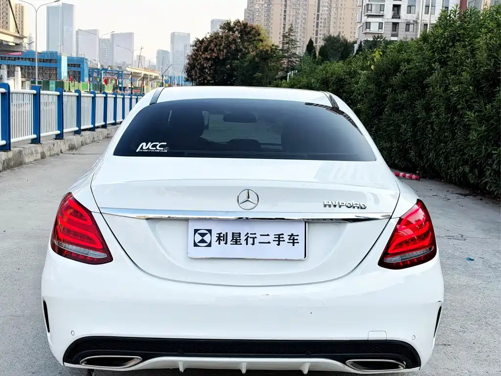 Mercedes-Benz C-Class — миниатюра 10
