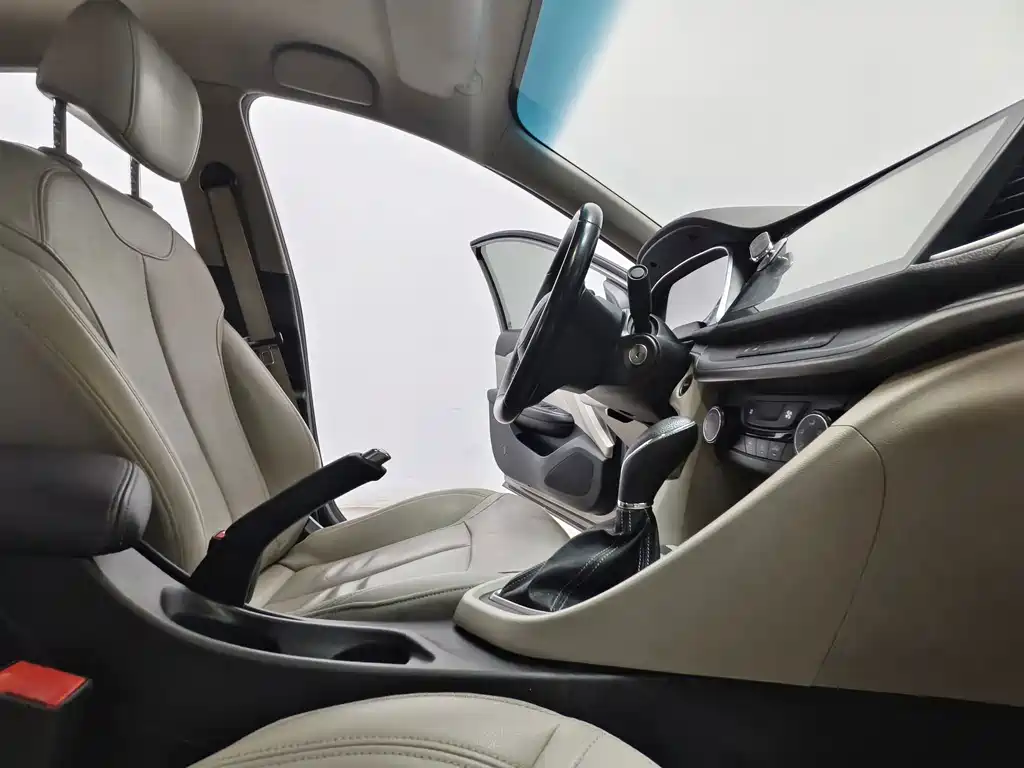 Buick Excelle — миниатюра 15