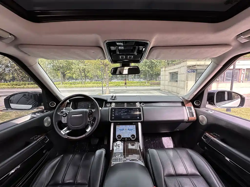 Land Rover Range Rover — миниатюра 11