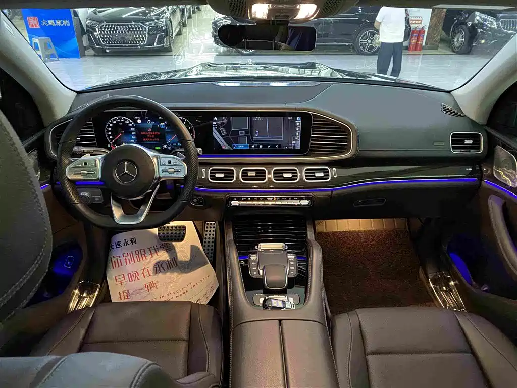 Mercedes-Benz GLS — миниатюра 8