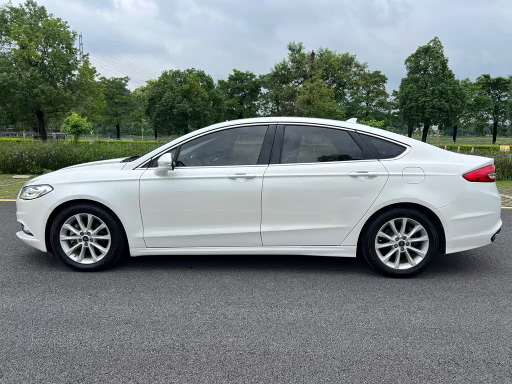 Ford Mondeo — миниатюра 4