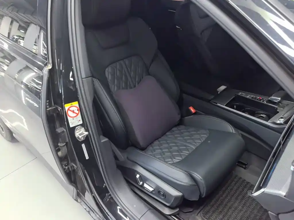 Audi A6L — миниатюра 25
