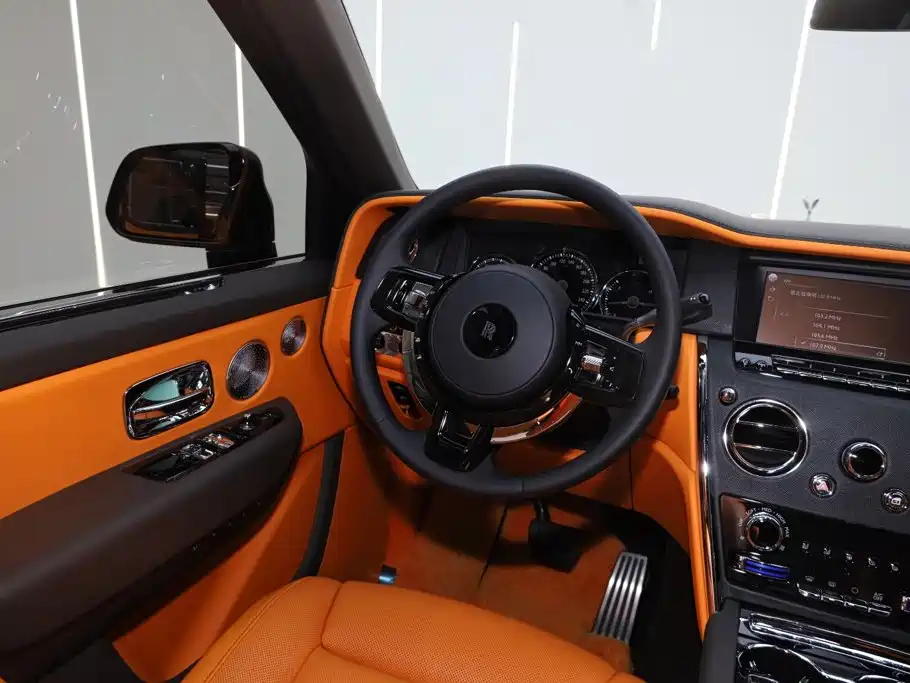 Rolls-Royce Cullinan — миниатюра 28