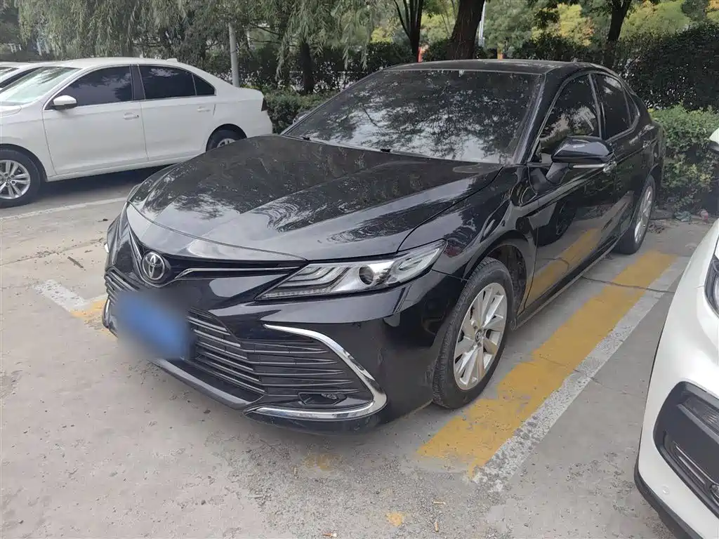 TOYOTA CAMRY