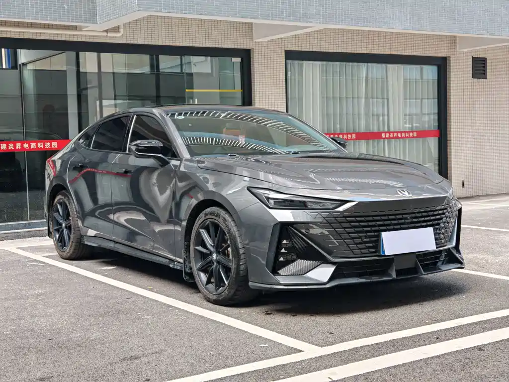 Changan UNI-V — миниатюра 3