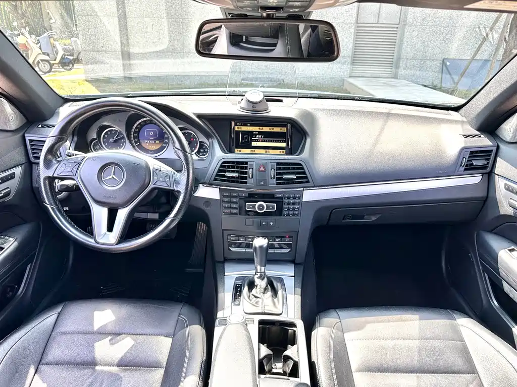 Mercedes-Benz E-Class (Import) — миниатюра 5