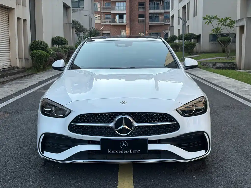 Mercedes-Benz C-Class — миниатюра 2