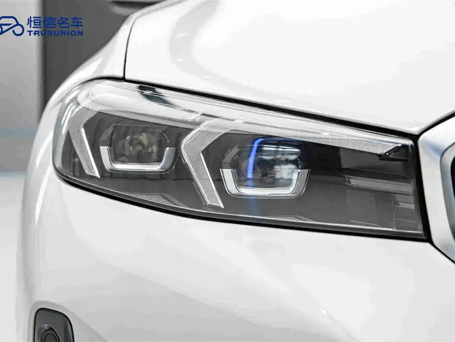 BMW 3 Series — миниатюра 10