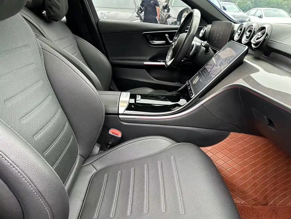 Mercedes-Benz C-Class — миниатюра 15