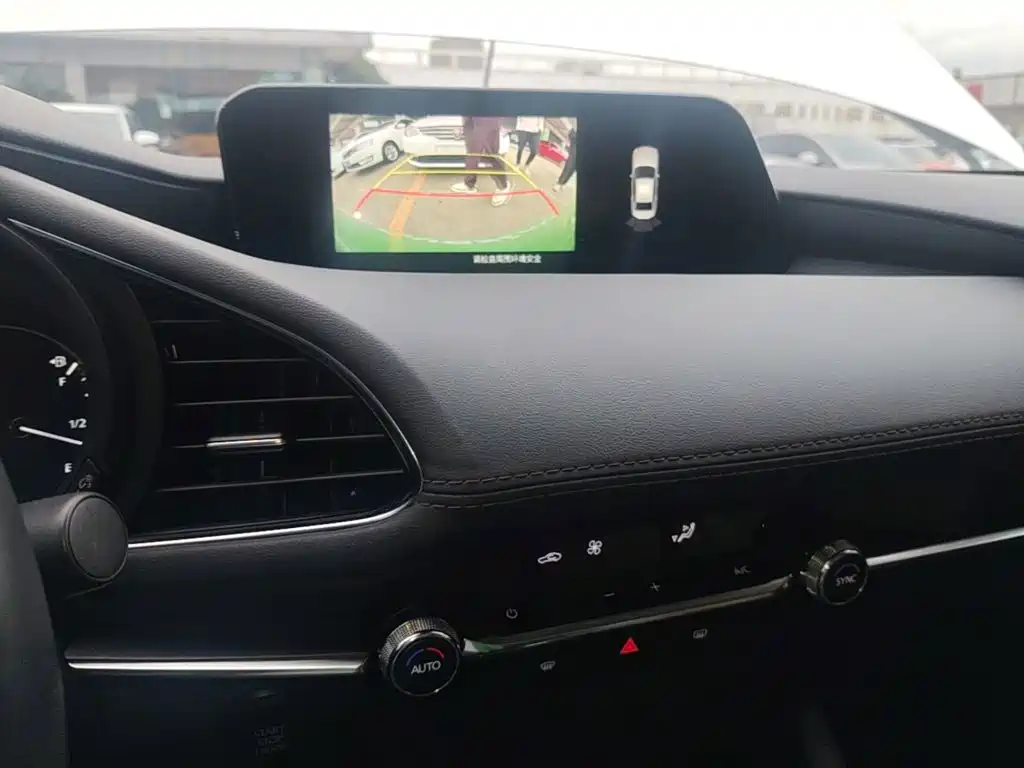 Mazda 3 Axela — миниатюра 13