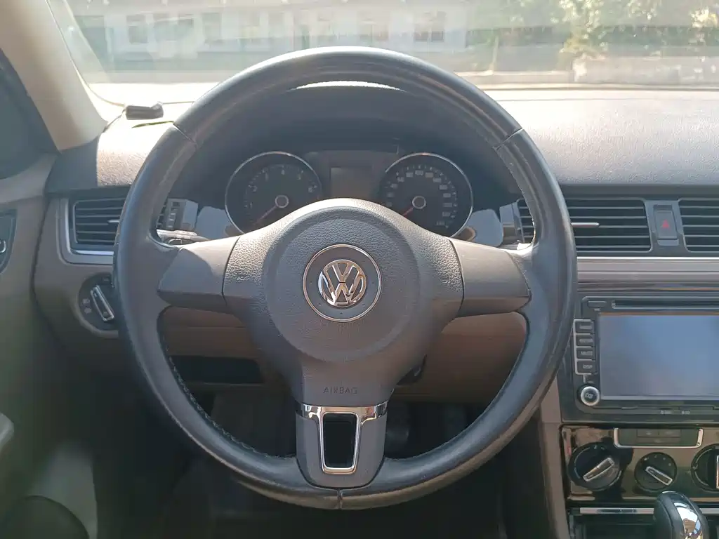 Volkswagen Bora — миниатюра 14