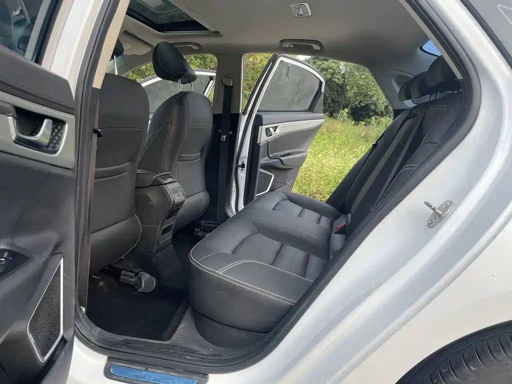 Geely Emgrand GL — миниатюра 6