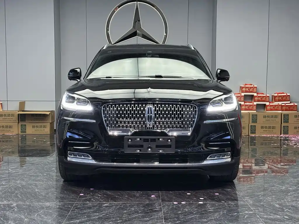 Lincoln Aviator — миниатюра 2