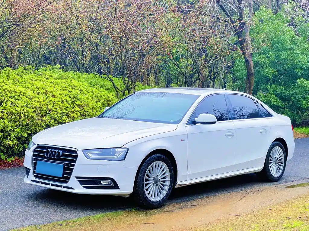 Audi A4L 2016