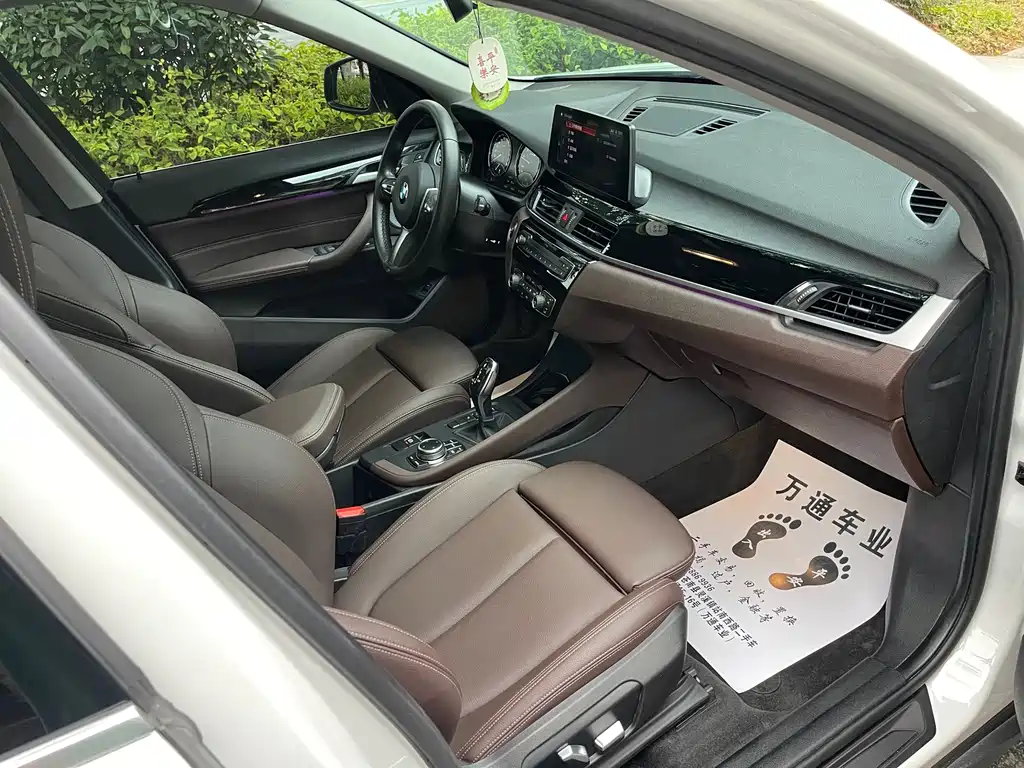 BMW X1 — миниатюра 10