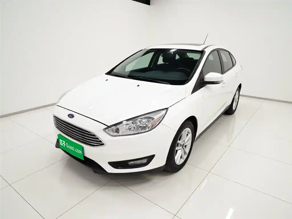 Ford Focus 2015 1.6L MT