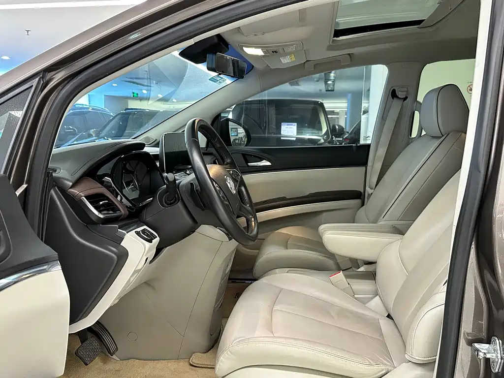 Buick GL8 — миниатюра 9