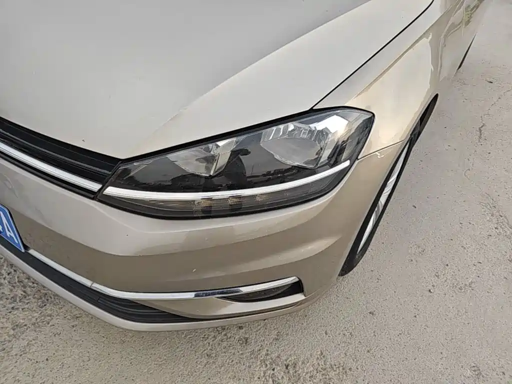 Volkswagen Golf — миниатюра 24