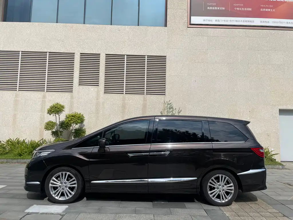 Honda Elysion — миниатюра 10
