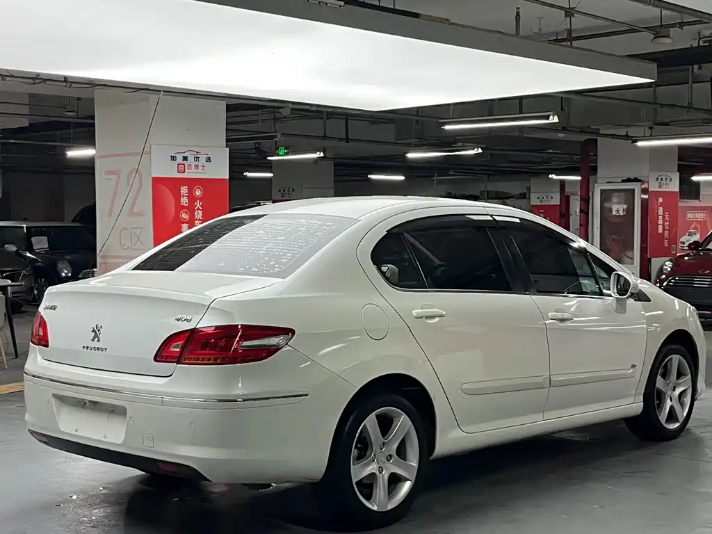 Peugeot 408 2013 2.0L AT Comfort
