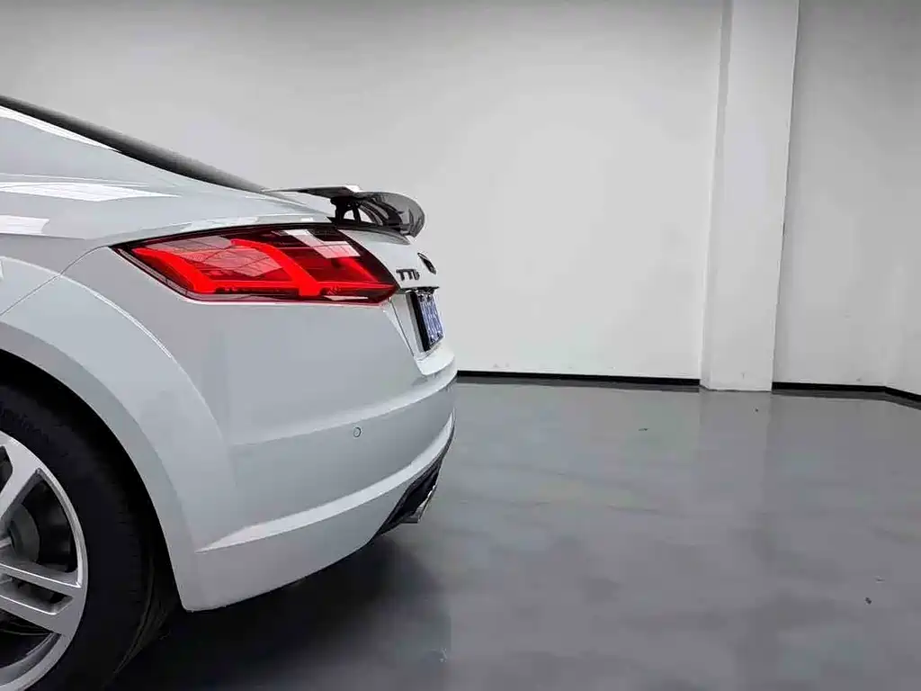 Audi TT — миниатюра 7