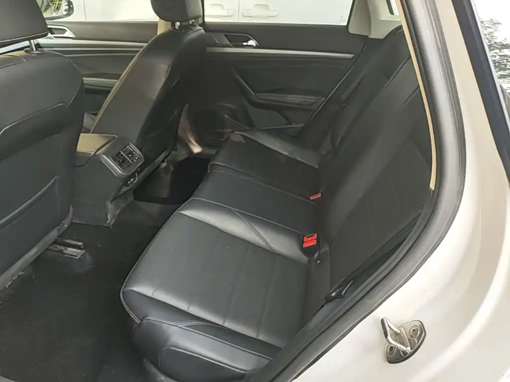 Volkswagen Lavida — миниатюра 17