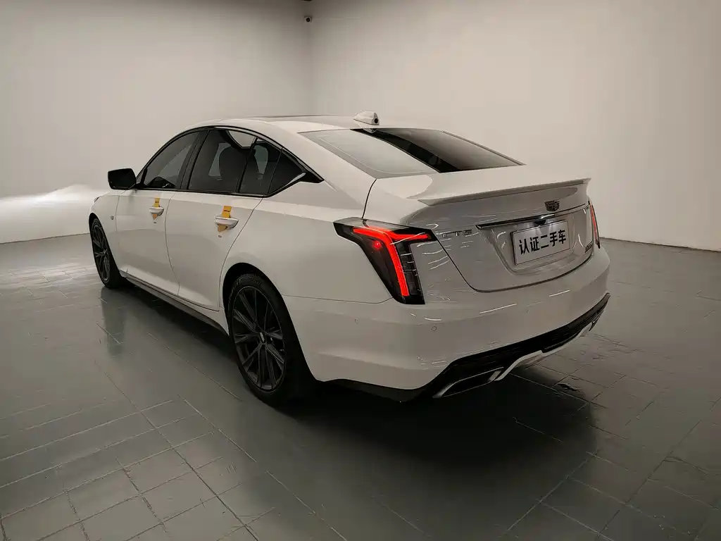 Cadillac CT5 — миниатюра 5