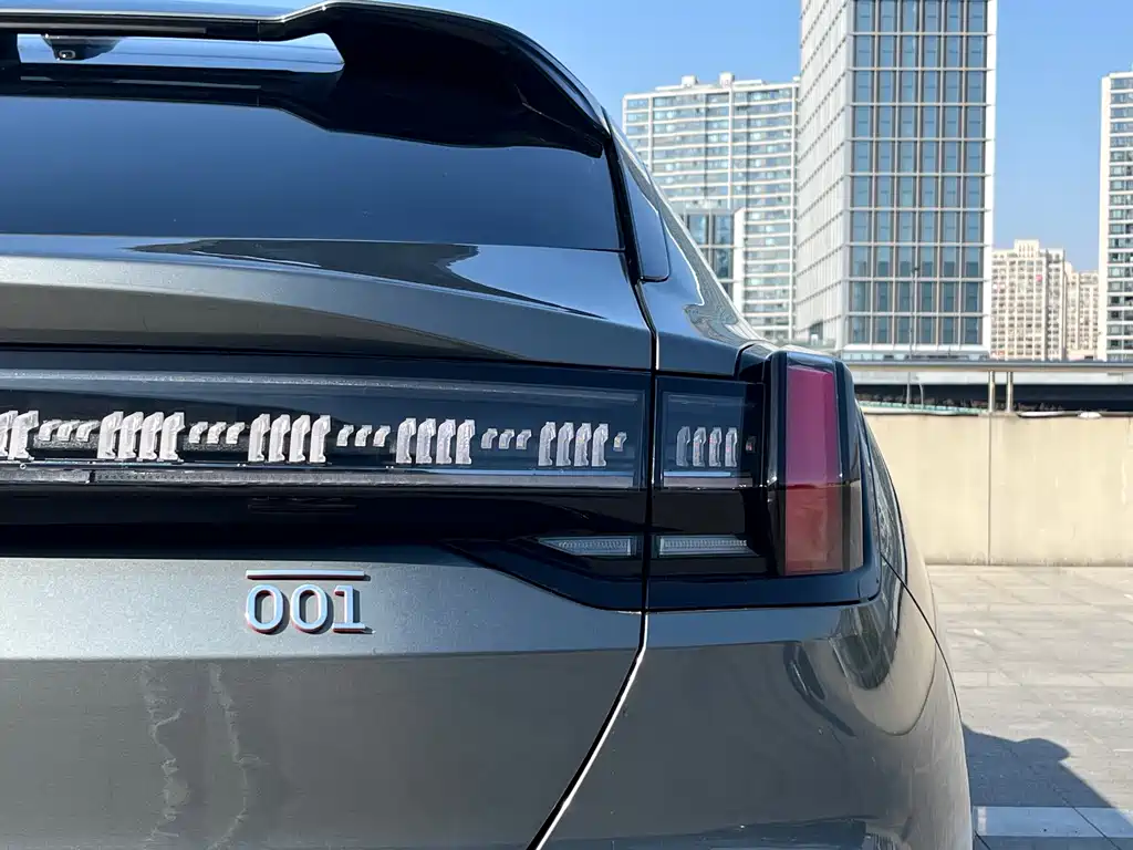 ZEEKR EXTREME KRYPTON 001