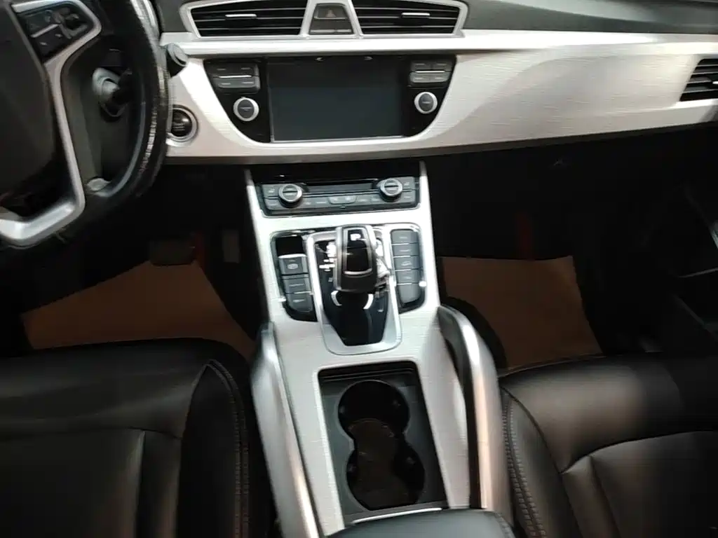Geely Boyue — миниатюра 14