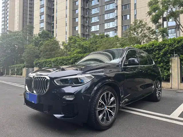 BMW  X5 2020