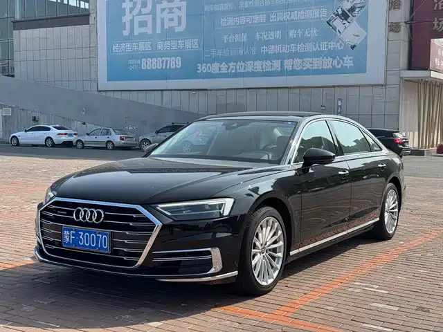 AUDI  A8 2018
