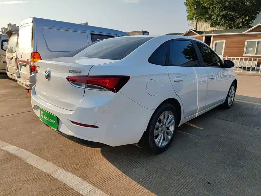 Buick Excelle — миниатюра 7