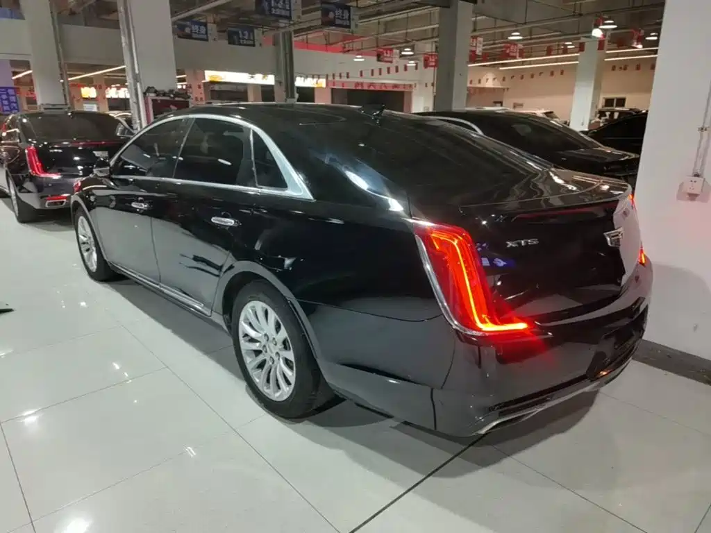 Cadillac XTS — миниатюра 5