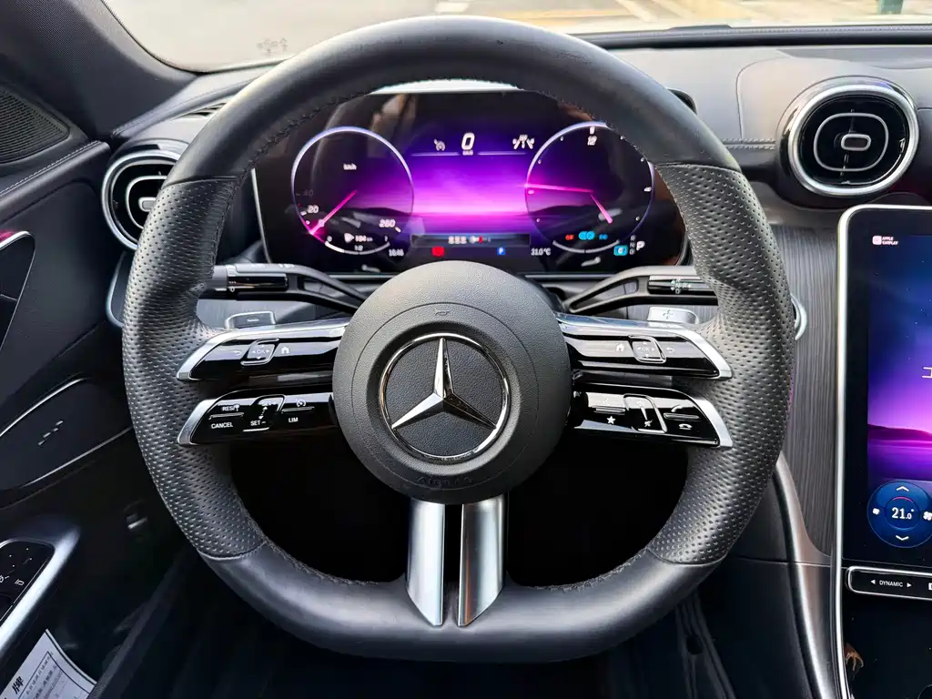 Mercedes-Benz C-Class — миниатюра 12