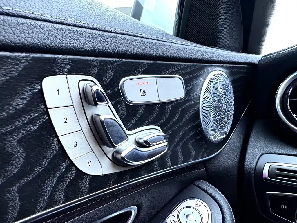 Mercedes-Benz C-Class — миниатюра 22