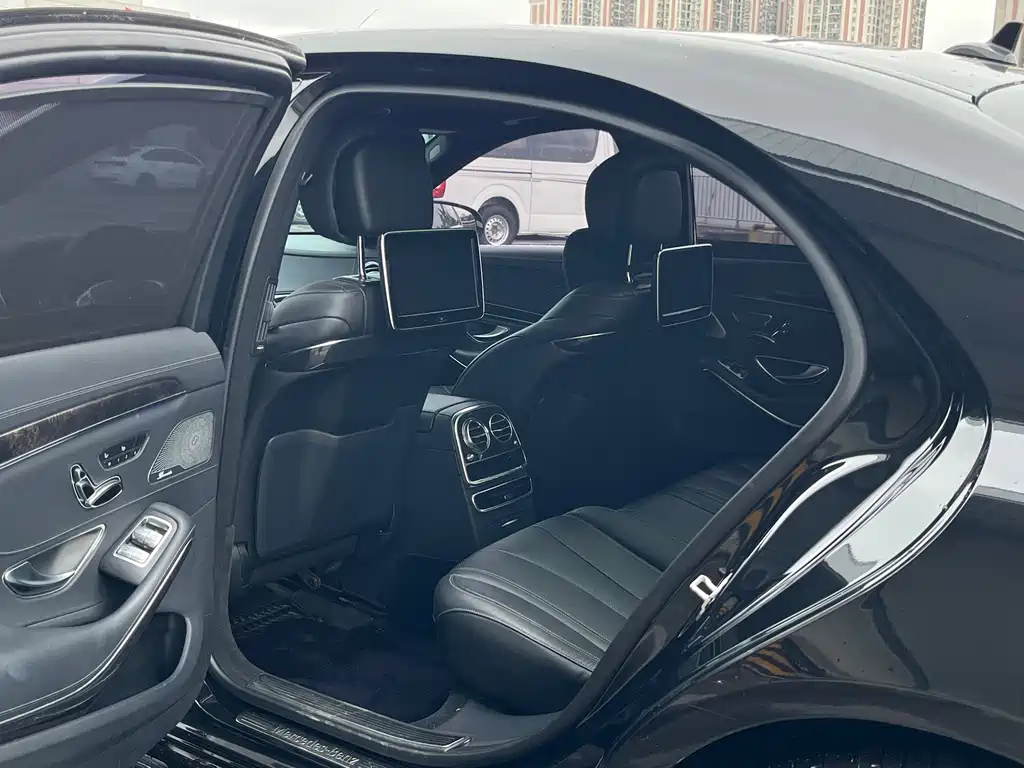 Mercedes-Benz S-Class — миниатюра 5