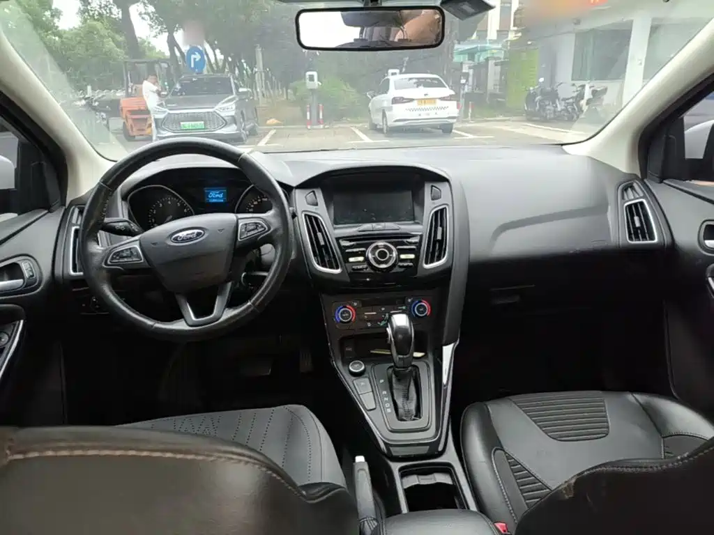 Ford Focus — миниатюра 10