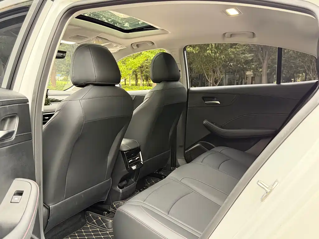 Roewe i5 — миниатюра 9