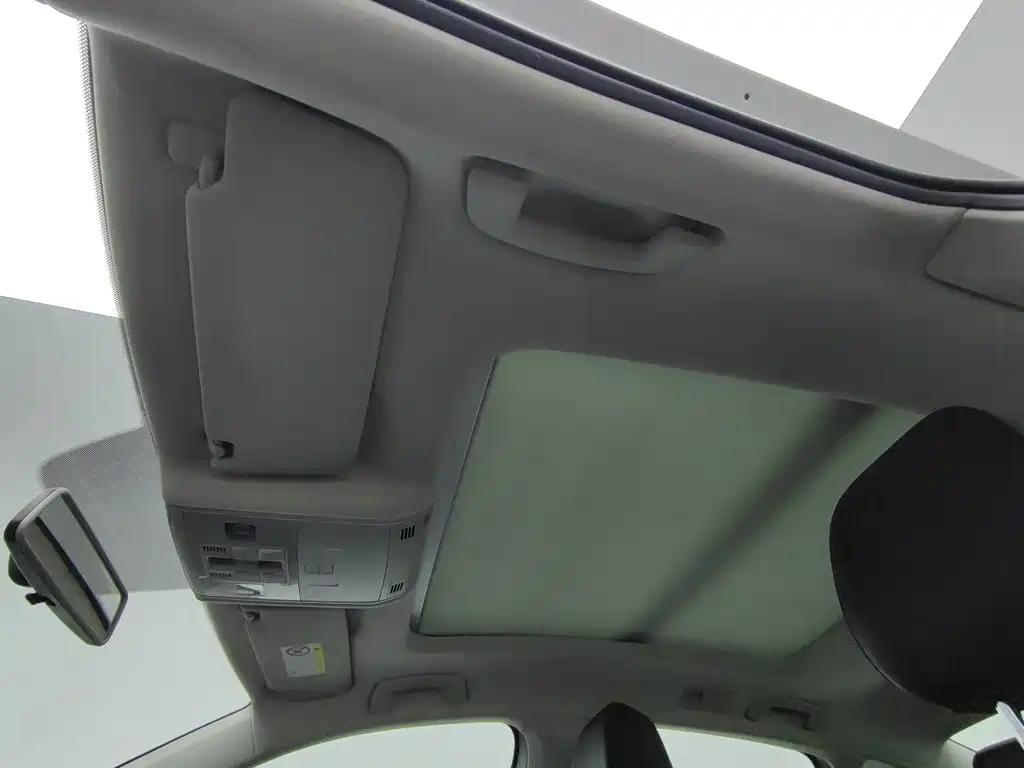 Volkswagen Sagitar — миниатюра 14