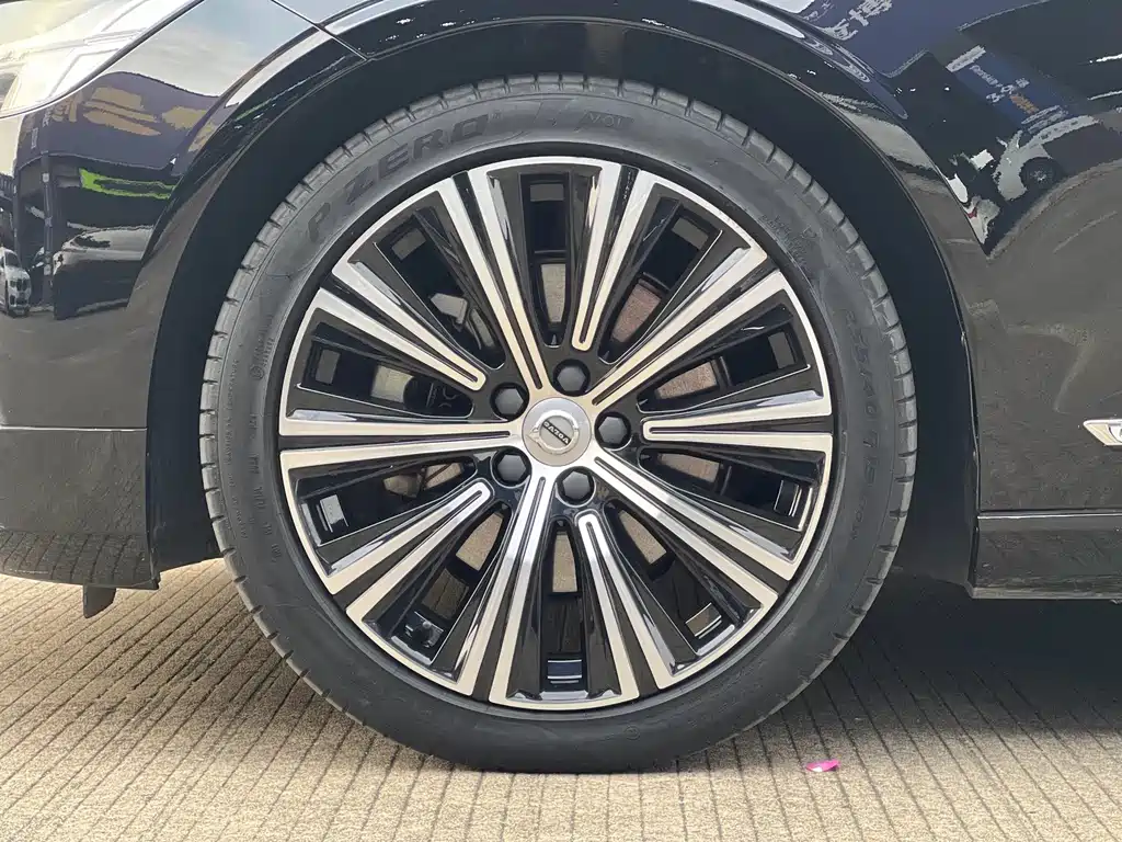 Volvo S90 — миниатюра 7